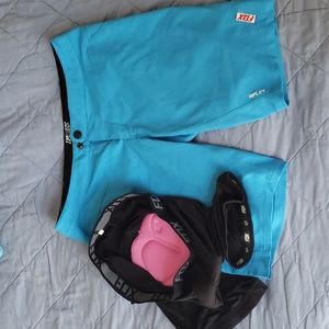 Blue Women's Fox cycling MTB bike shorts with padded liner size medium